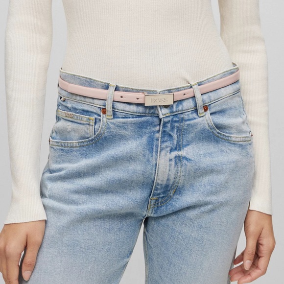 Hugo Boss Italian-Leather Belt with Logo Plaque - Picture 4 of 5